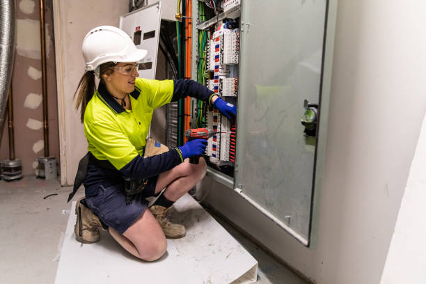 Best Electrician for Home Renovation  in Delavan, IL
